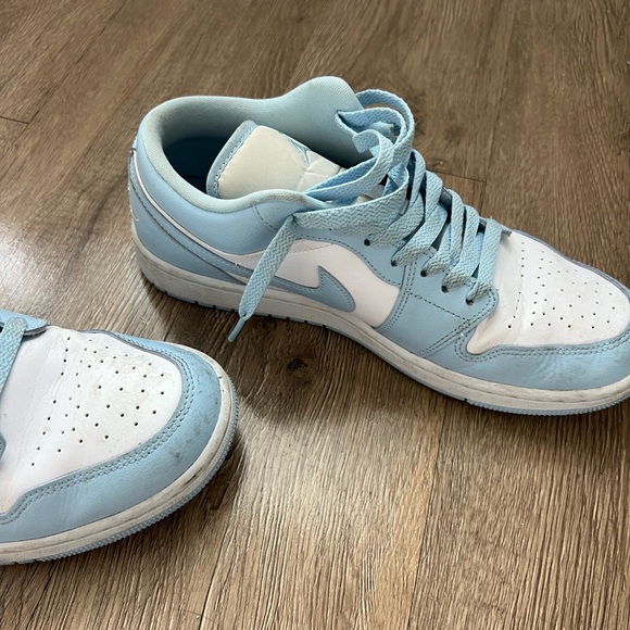 women’s air jordan’s ice blue size 10 - Picture 8 of 9